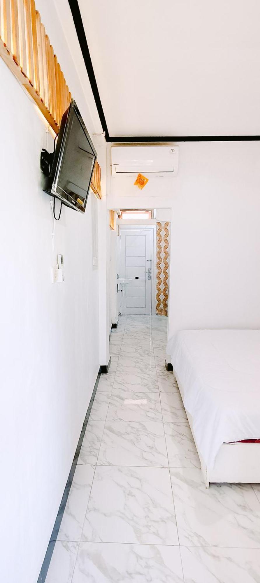 Getrudis Guesthouse Labuan Bajo Buitenkant foto