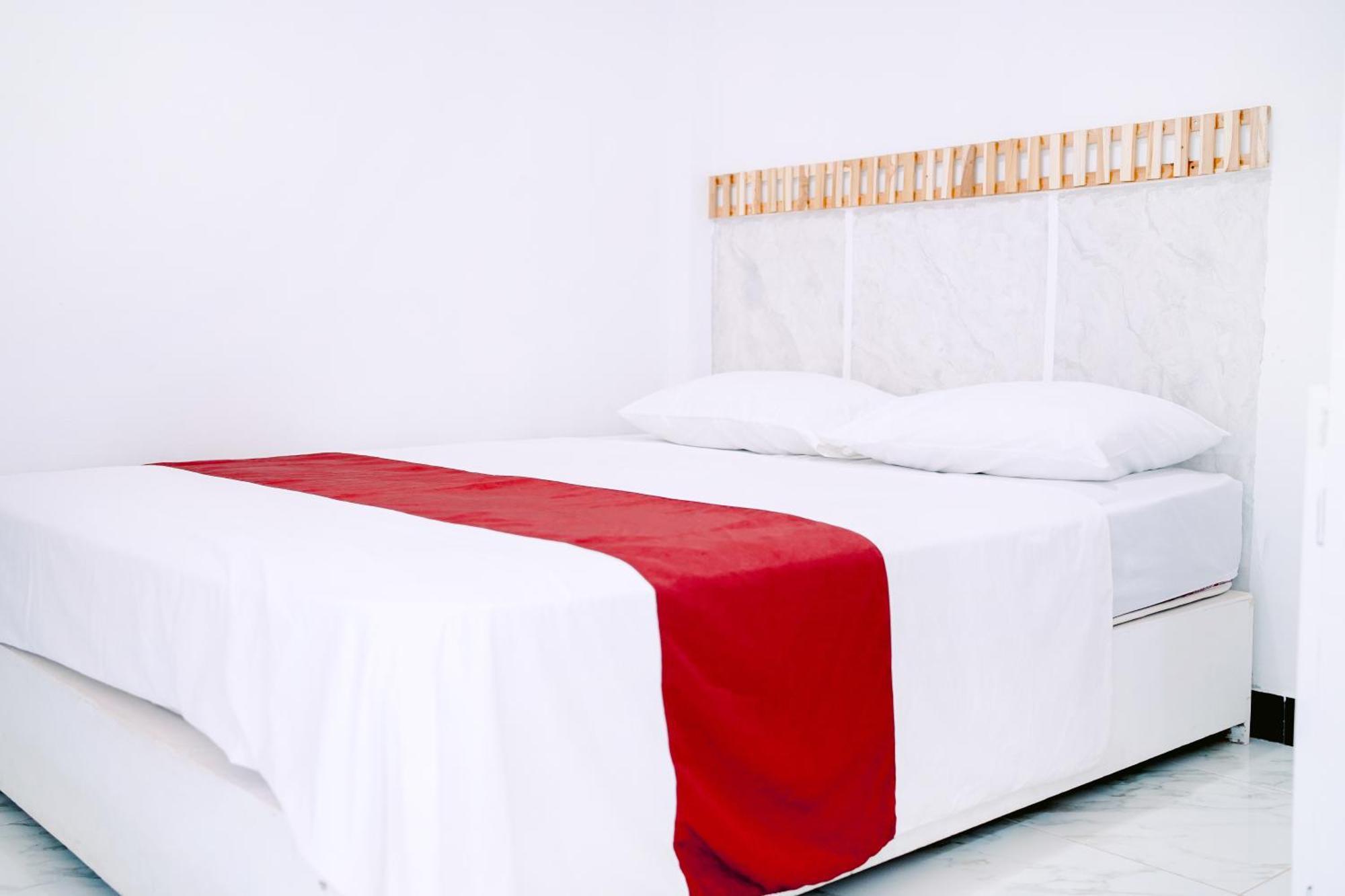 Getrudis Guesthouse Labuan Bajo Buitenkant foto